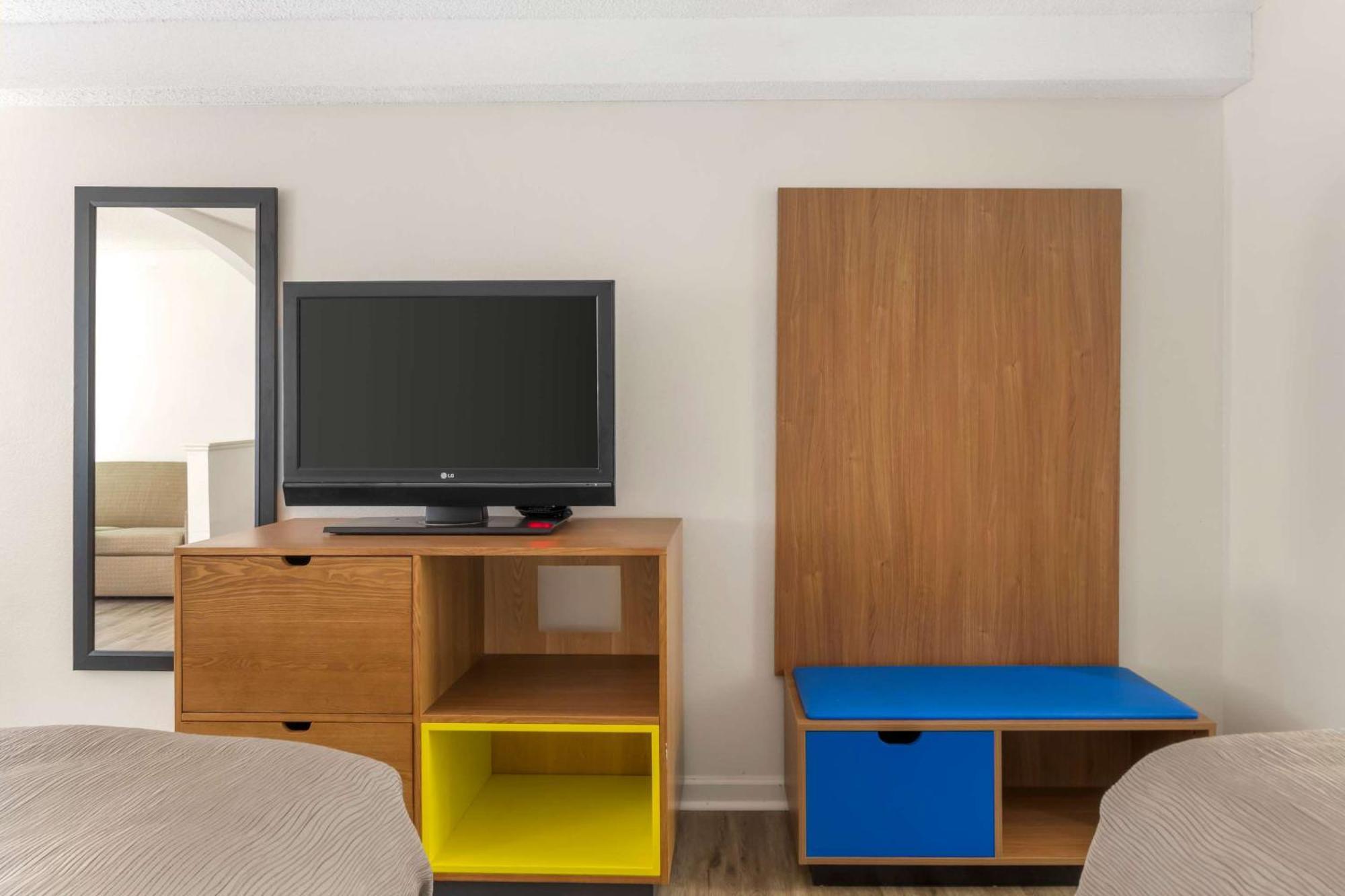 Quality Inn & Suites Decatur Priceville I-65 Εξωτερικό φωτογραφία
